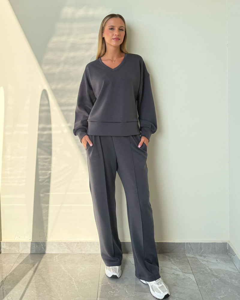 Lila V-Neck Comfy Set