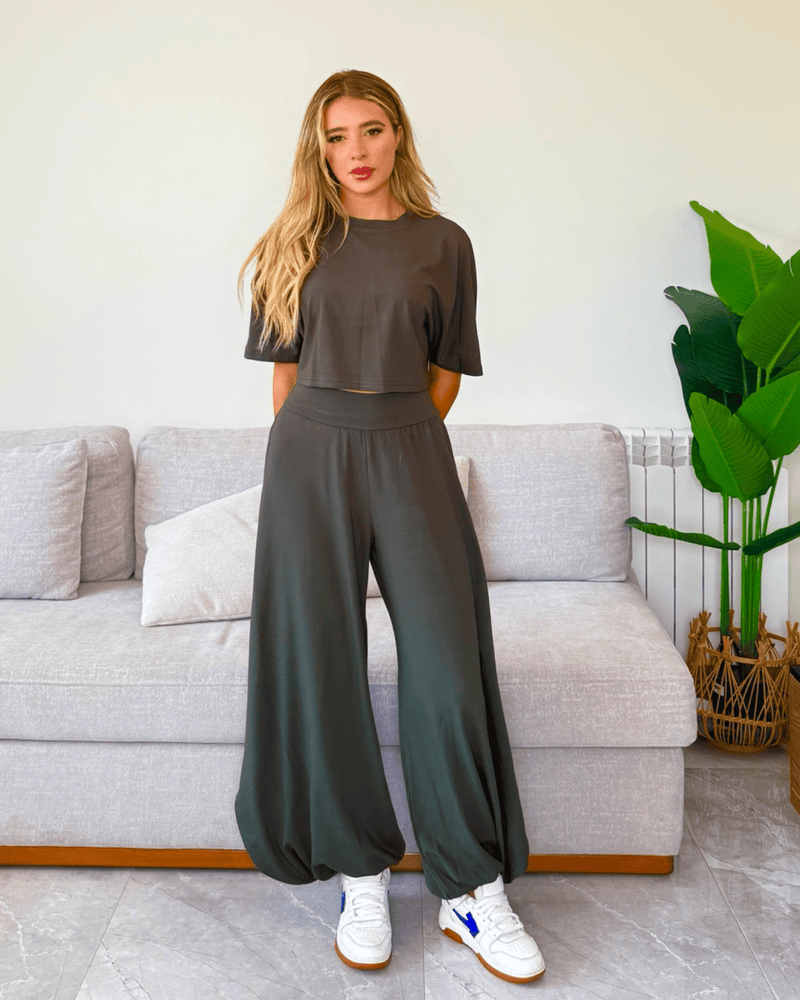 Milana Cropped T-shirt Comfy Set