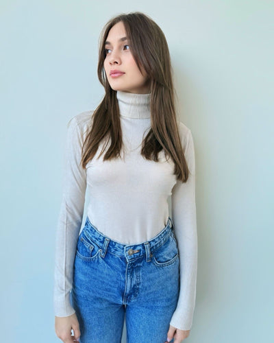 Kaya Turtle Neck